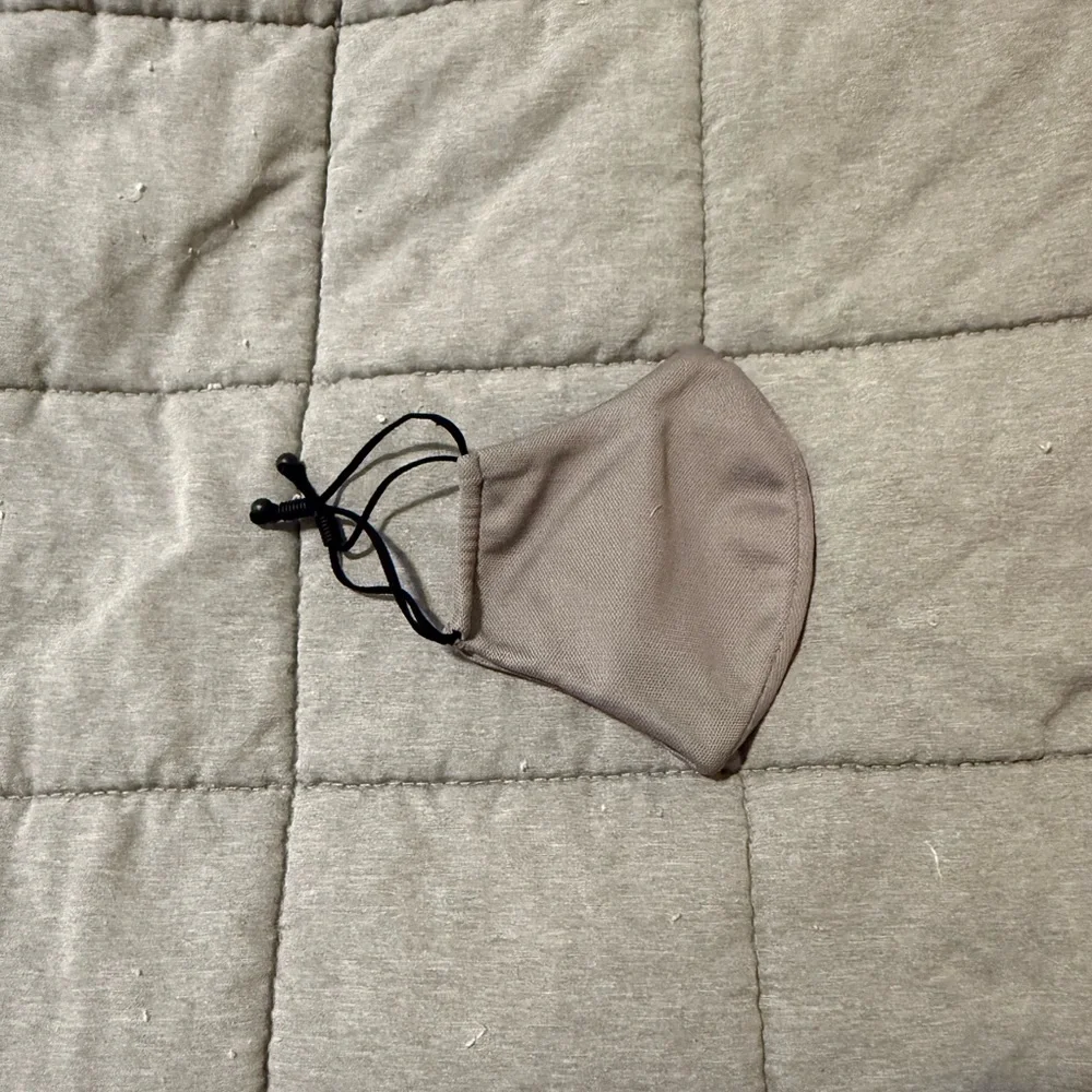 Athleta Face Mask